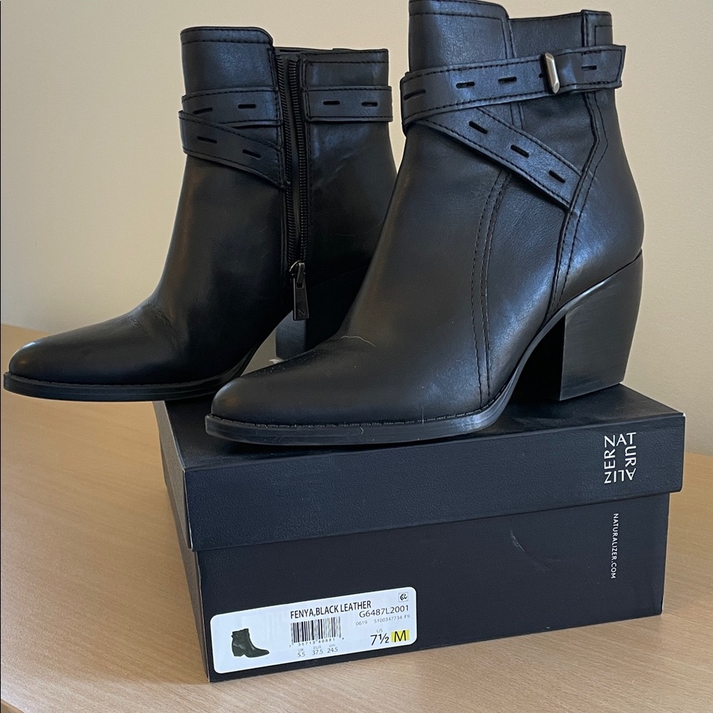 Naturalizer Black Leather Ankle Boots with Buckle
